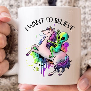I Want To Believe Mug, Funny Extraterrestrial Outer Space Gift for Sci-Fi Lovers, Alien Abduction Coffee Cup, Cute Alien Mug Gift