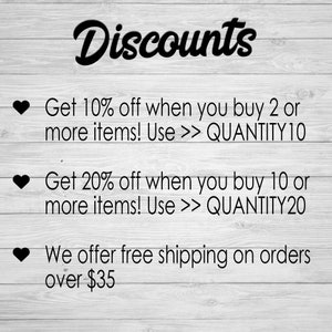 K&ouml;nnte beinhalten: Bild mit dem Wort "Discounts" in Schreibschrift. Darunter steht: Erhalten Sie 10 % Rabatt beim Kauf von 2 oder mehr Artikeln! Verwenden Sie >> QUANTITY10. Erhalten Sie 20 % Rabatt beim Kauf von 10 oder mehr Artikeln! Verwenden Sie >> QUANTITY20.