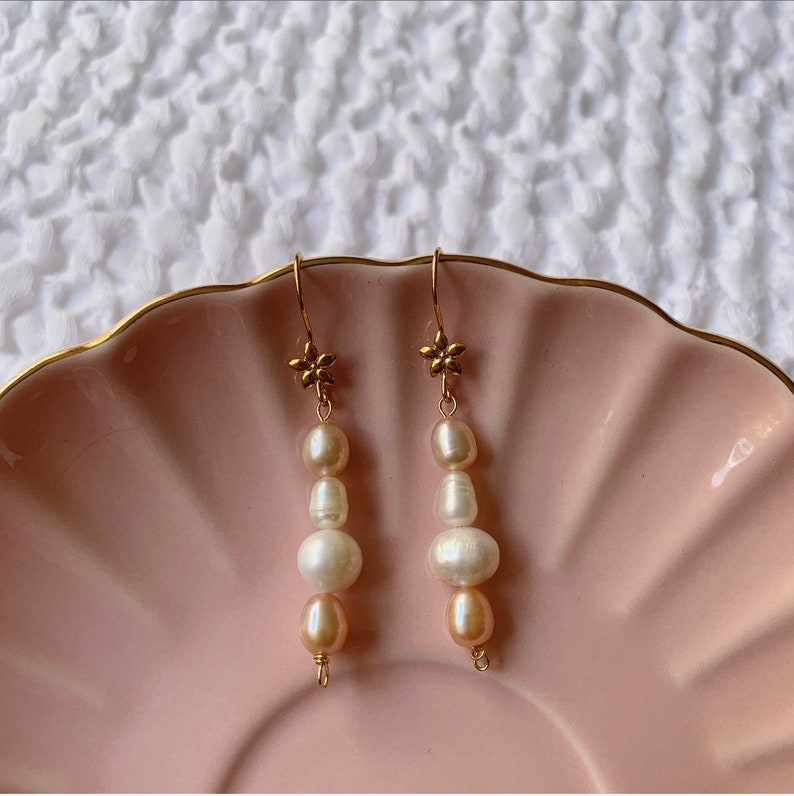 gold plated Mixed pearls drop earrings