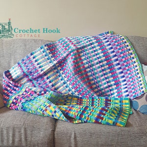 Temperature Blanket Crochet Pattern Lines and Stripes PDF Digital Download, includes colour charts and sheets for temperature tracking image 4