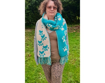 Kitten Kapers Scarf, dark mint and light beige double-sided, double-thickness crochet scarf in 100% cotton