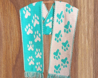 Puppy Paws Scarf, mint and light beige double-sided, double-thickness crochet scarf in 100% cotton