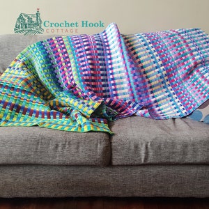 Crochet pattern for interlocking crochet temperature blanket, pattern of lines and stripes