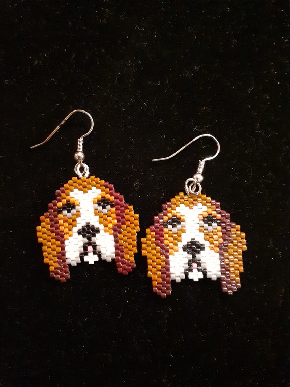Bassett/Beagle hound dog earrings