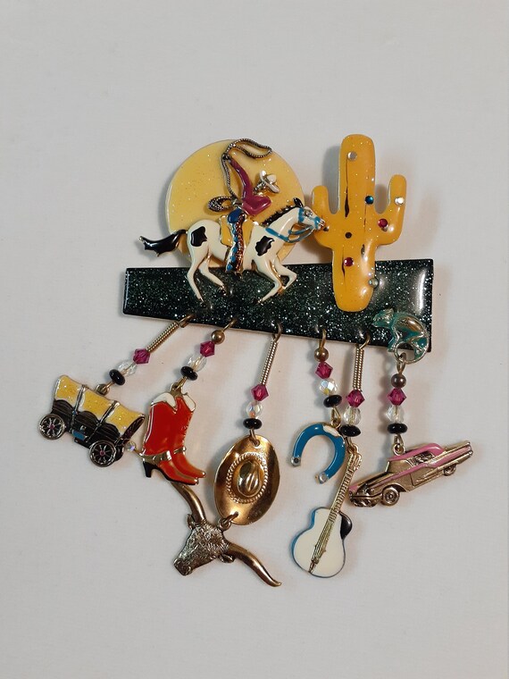 Vintage Moulin Rouge brooch