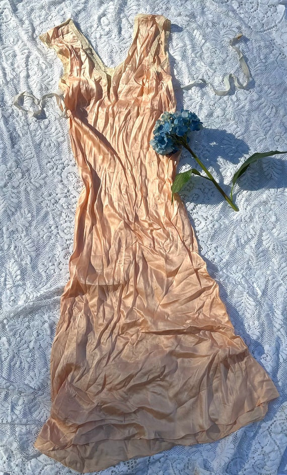 Vintage peachy 1930's liquid satin nightgown - image 4