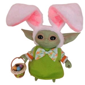Easter Outfit for 7.5" Baby Yoda Grogu Plush Bunny Ears Basket Eggs Carrot Print Bild 6