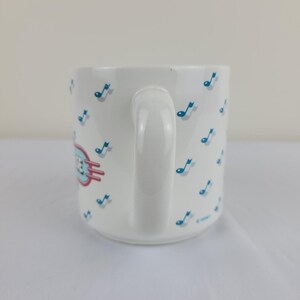 Taza vintage del Club de Mickey Mouse de Disney. Jukebox retro de los años 50 con notas musicales de un restaurante taiwanés. imagen 7