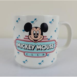 Taza vintage del Club de Mickey Mouse de Disney. Jukebox retro de los años 50 con notas musicales de un restaurante taiwanés. imagen 2