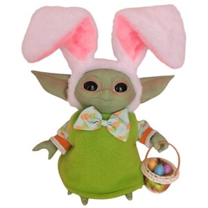 Easter Outfit for 7.5" Baby Yoda Grogu Plush Bunny Ears Basket Eggs Carrot Print Bild 5