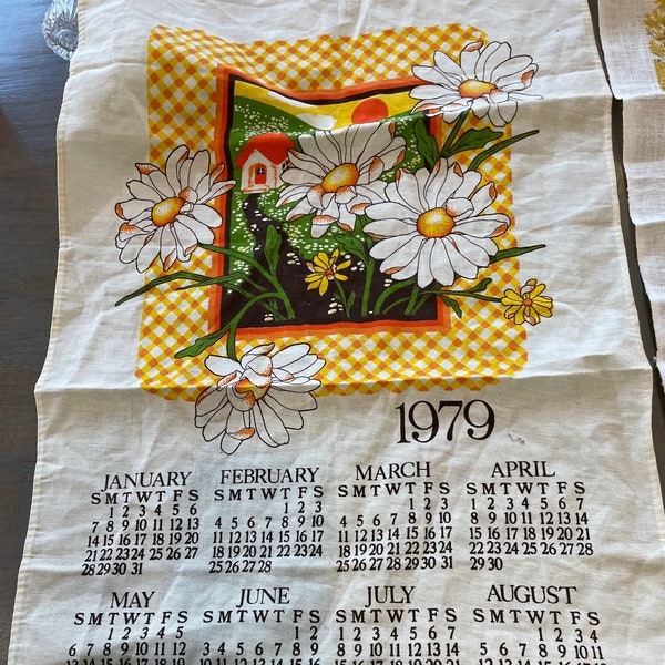 Vintage Calendar kitchen Towels 1974 1979  1981  1983 1986  1994 and 1980’s teddy  2004 rooster souvenir linen towels world travel Australia