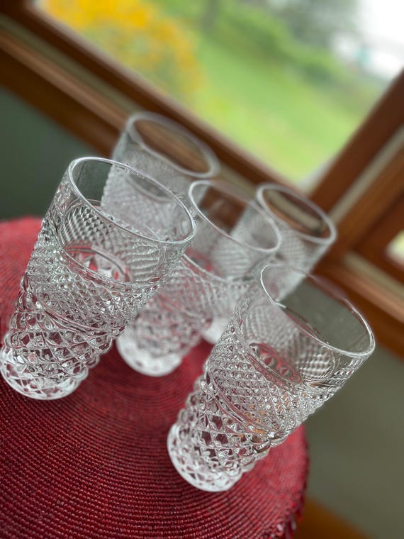 Vintage Set of 6 Drinking Glasses Wexford Set of 6 Pedestal Glasses in Diamond Pattern Pressed Glass W/ Starburst Base. Shiny & Clear