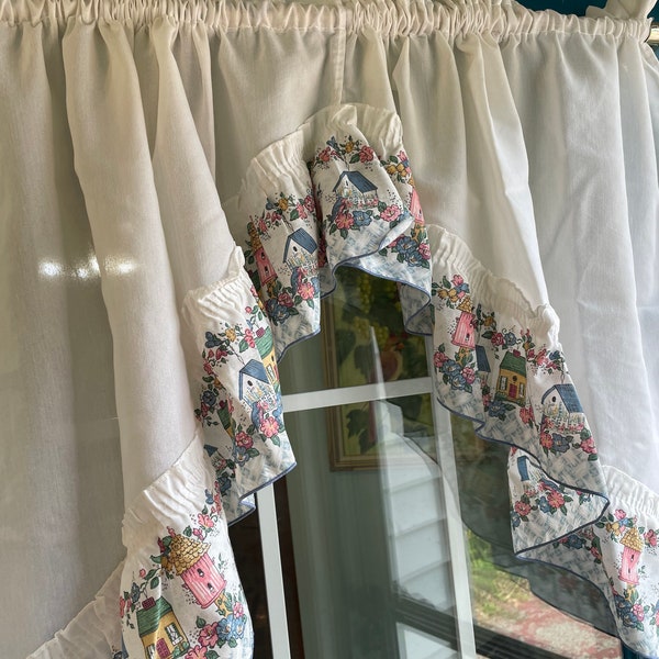 1990’s birdhouse cafe curtain tiers with pink, denim blue and sage green on a cream background tiers and swag valances available see below: