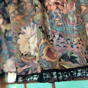 Gorgeous Vintage 90’s Moody Dark Floral balloon valance (2 available) with black lace trim black mauve teal green purple 84”widex18”long.