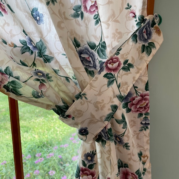 Vintage & Pretty 1990’s floral curtain panels (6 available) and valance (2) And one pair tie backs Shabby Chic or French Country decor