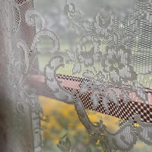 90’s Vintage lace single panel curtain in cream colored netted lace floral rose bouquets, posies, and swirls and flourish panel 59x82w/sheen
