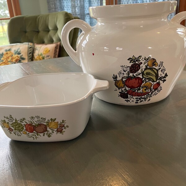 Vintage 70’s Vintage mushroom Corning Ware Glass Gemco Spice of Life Jars Spice Shaker, 4 vinyl placemats, and bean crock & 1 3/4 cup dish