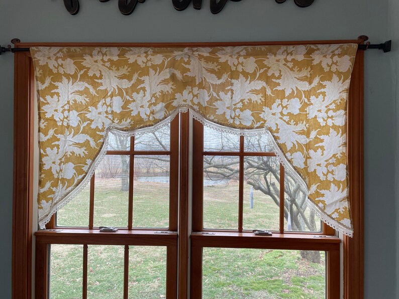 Vintage French Country Valance Dijon Mustard & Cream Colored Etsy
