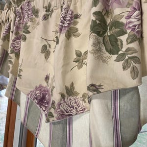 PRETTY WAVERLY HOME PETTICOAT WINDOW VALANCE,FLORAL
