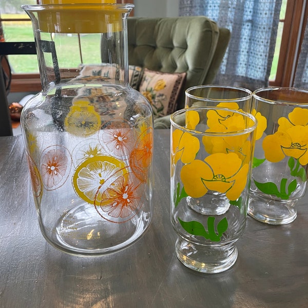 Vintage 1960’s Pyrex Orange & Lemon Lemonade Carafe Pitcher OR Set of 3 vintage yellow floral on clear drinking glasses excellent condition