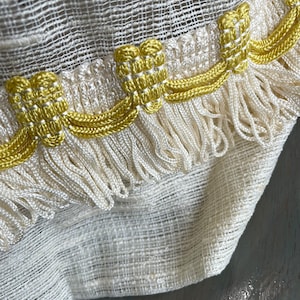 Vintage 1970’s Ivory Pinch Pleated Slub Textured Open Weave netted curtain valance(s) with loopy tassel trim in lt. harvest gold 42x18