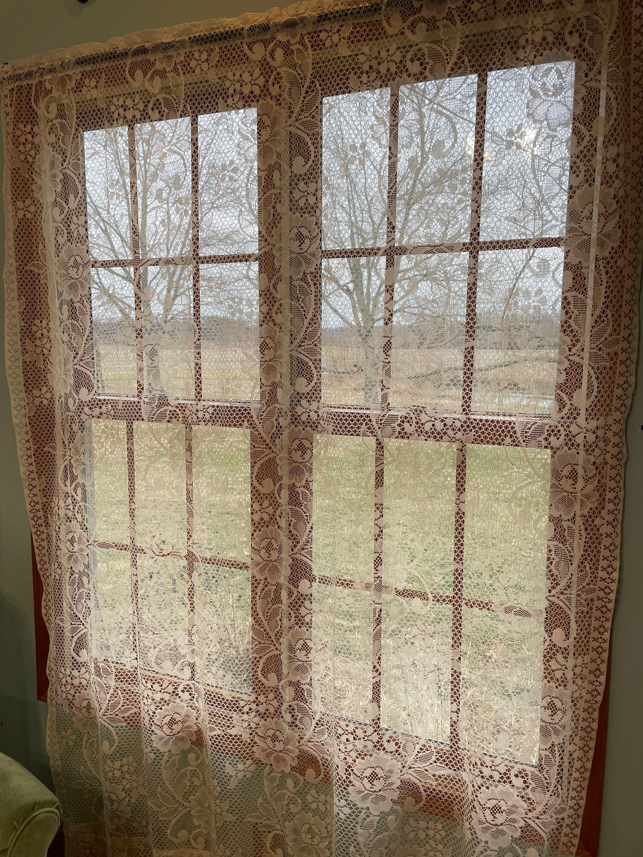 90's Vintage lace single panel curtain: slightly apricot colored