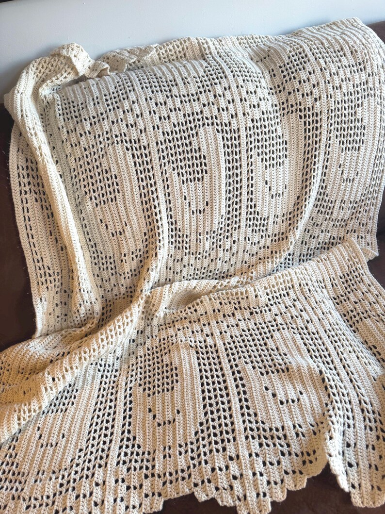 Vintage Goose Afghan Sofa Throw Hand Crocheted With 20 Geese in a ...