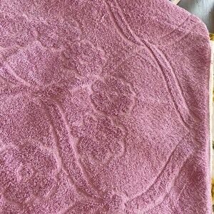 Choice of Vintage 1970s & 1980s towels. Beautiful plush or terry Bath towels. Cottage core or shabby chic. image 4