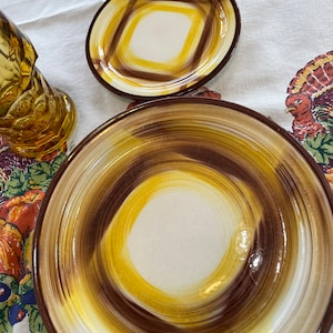 Vintage 1950’s mcm California pottery dinner and salad/bread plates and creamer/gravy pitcher Organdie harvest gold & brown