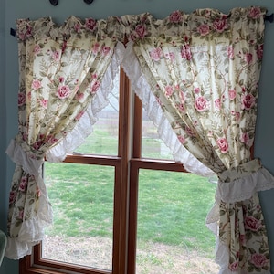 Vintage 1980s priscilla curtain pair shabby chic with large floral roses in pink, olive green on buttery ivory background eyelet lace ruffle