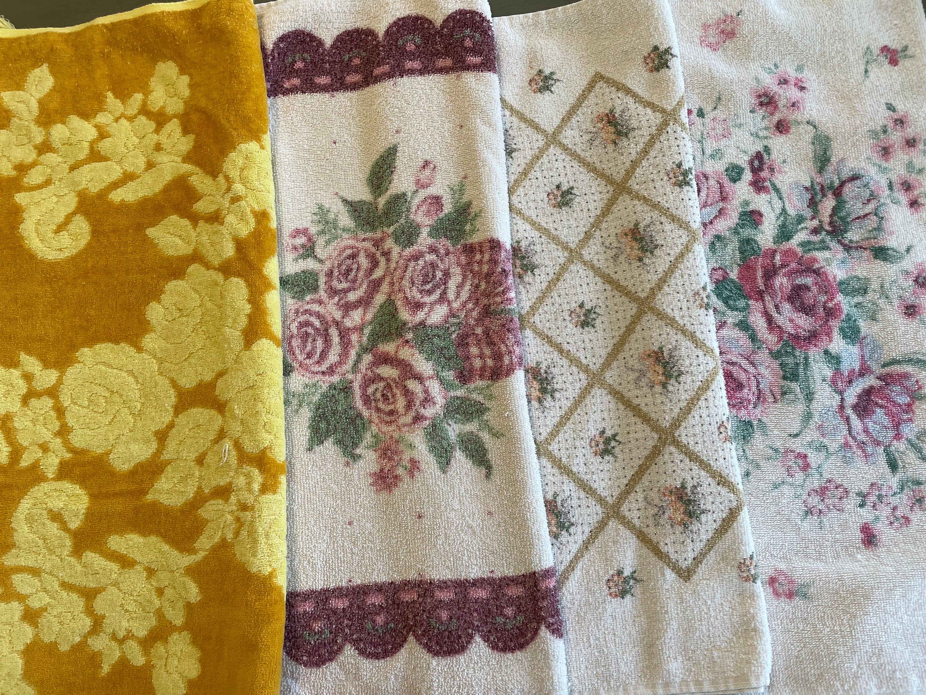 Choice of Vintage bath towels 1970’s & 1980’s 90’s towels. Beautiful plush or terry Bath towels. Cottage core or shabby chic bath towels