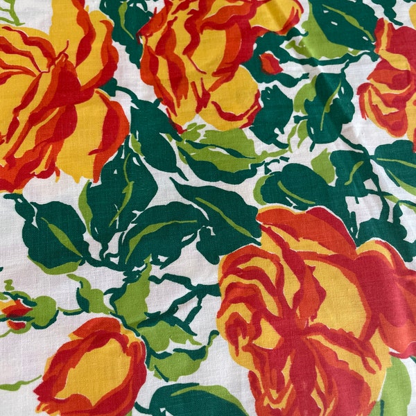 Vintage Fabric 1960's MCM Orange Roses con amarillo caléndula, verde menta verde, verde azulado profundo y rojo anaranjado cortado en cuadrados de 16" proyecto