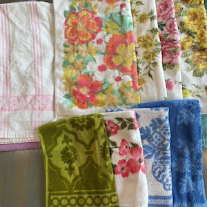 Choice of Vintage 1970s & 1980s towels. Beautiful plush or terry Bath towels. Cottage core or shabby chic. image 2