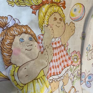 Vintage 1980’s Cabbage Patch Kids twin full flat children’s bed sheet 64”x93” from Pequot in no iron muslin cotton/poly blend made in USA