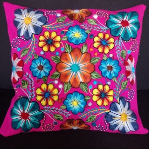 Peruaans decor, prachtige handgeborduurde kussenhoes. Peruaanse ambachtslieden. Perfect cadeau, Peruaanse kunst/gemaakt in Ayacucho Peru