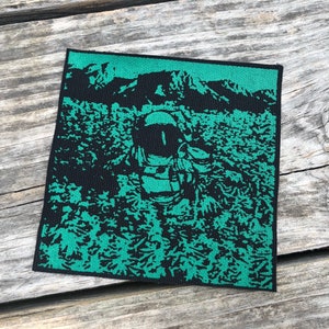 Könnte beinhalten: Handgefertigtes Holzschild mit dem handgeschriebenen Schriftzug "Welcome". Das weiß lackierte Schild hat einen Used-Look und ein kleines Herz. Für den Innen- und Außenbereich geeignet.