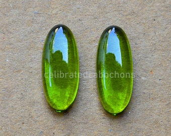 Cabochon ovali di quarzo peridoto: forma a cuscino allungata, 10x25x5mm e 10x30x5mm
