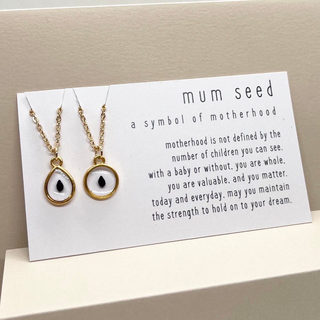 Mum online seed necklace