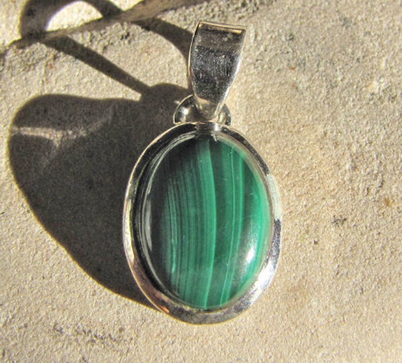 Natural Gemstone Gift Malachite Pendant Green Malachite Simple Jewelry 925 Sterling Silver Oval Gemstone Simple Pendant