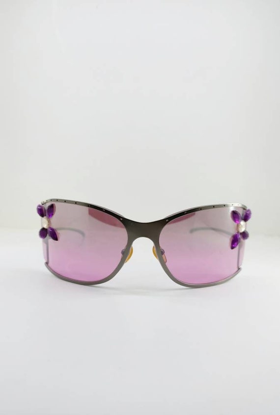 Vintage sunglasses, Retro sunglasses, Cacharel wom