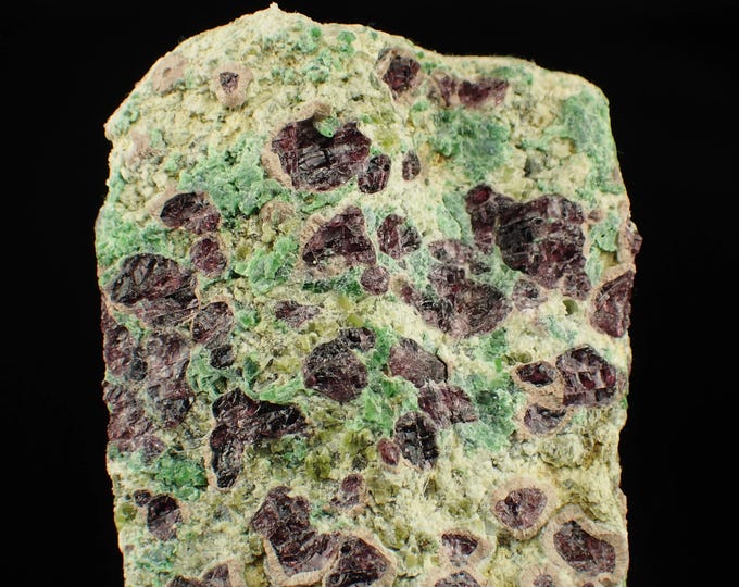 Chrom DIOPSIDE with pyrope garnet 4,8 x 3,6 x 2,5 cm NORWAY 12797