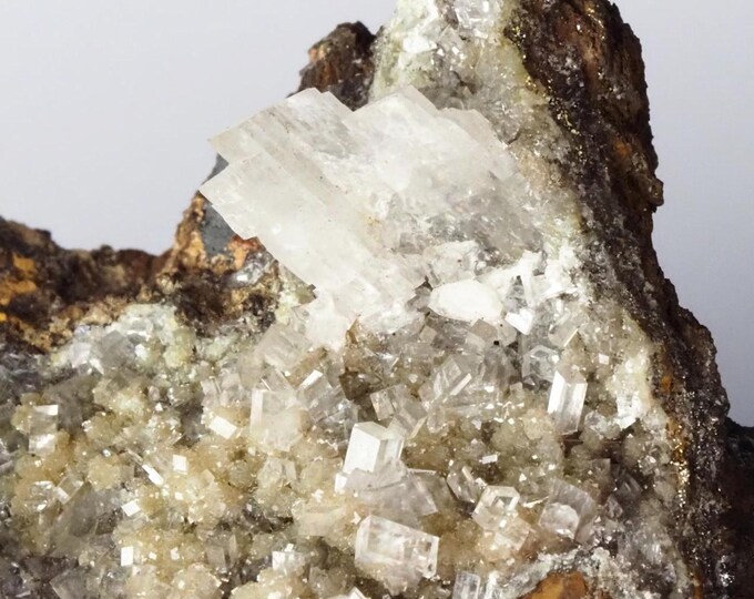 CALCITE crystals 7,3 x 5,7 x 3,0 cm from MEXICO