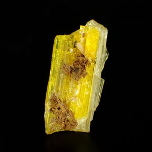 LEGRANDITE rare crystal 1,4 x 0,6 x 0,4 cm from MEXICO