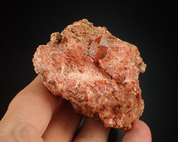 red QUARTZ crystals 7,3 x 5,2 x 4,3 cm SPAIN 11491