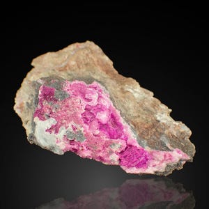 COBALTOAN CALCITE pink crystals 9,7 x 6,5 x 3,0 cm MOROCCO 11965