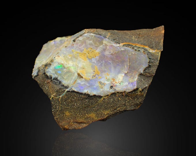 BOULDER OPAL 4,0 x 3,0 x 2,8 cm from AUSTRALIA 12964