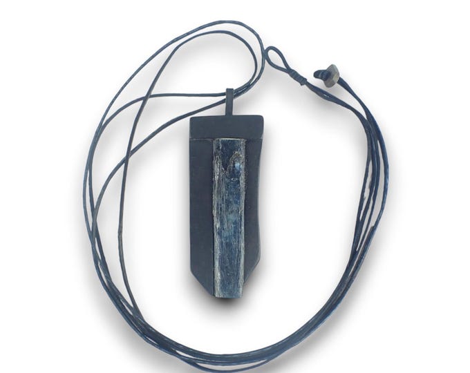 Gorgeous Necklace Black Oak with Kyanite *Set04