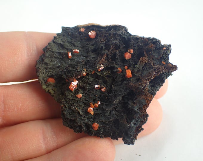 VANADINITE on goethite crystals from MOROCCO 11944
