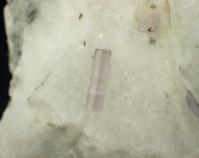 SCAPOLITE 4,3 x 4,0 x 2,7 cm AFGHANISTAN 12748