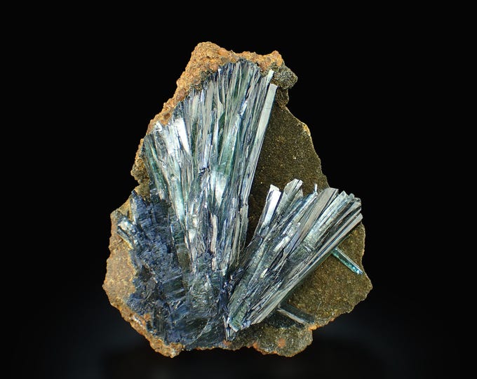 VIVIANITE crystal on matrix 8,8 x 7,5 x 2,8 cm BRAZIL 12724
